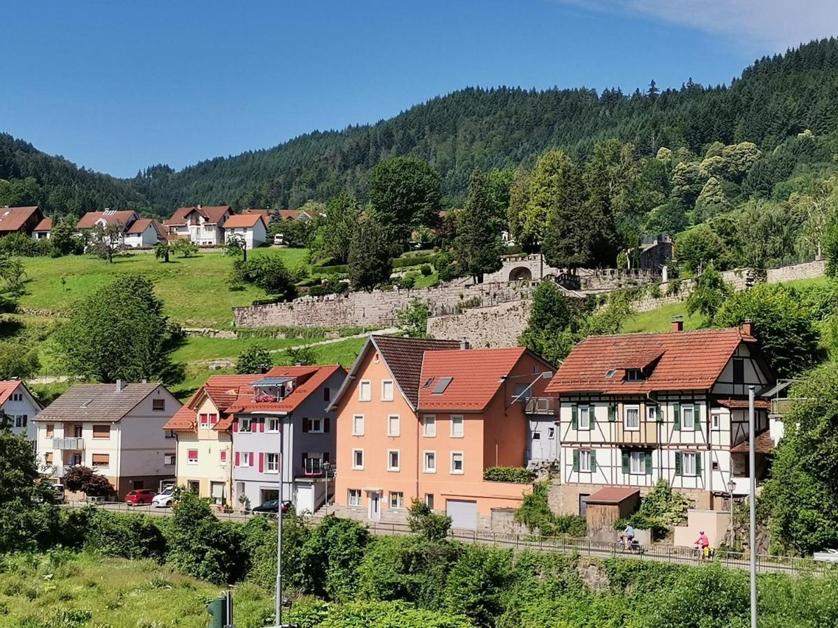 Hotel Gruener Baum - Hotel Im Murgtal, Schwarzwald فايزينباخ المظهر الخارجي الصورة